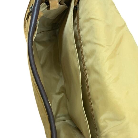 Timberland Leather Multi Pocket Magnetic Closure Crossbody Messenger Bag w Flaw - Picture 6 of 7